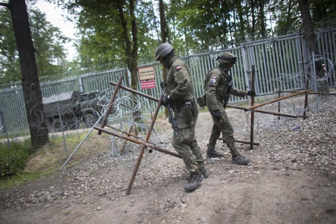 En Pologne, les forces armées pourront ouvrir le feu sur les exilés en toute impunité