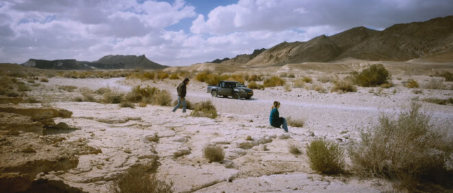 "Il n'y a pas d'ombre dans le désert" de Yossi Aviram