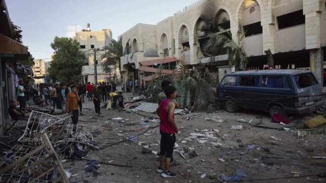 L’enclave palestinienne est soumise à un feu roulant qui s’est encore traduit, samedi, par le bombardement de l’école al-Tabi’een dans la ville de Gaza. © Omar AL-QATTAA / AFP