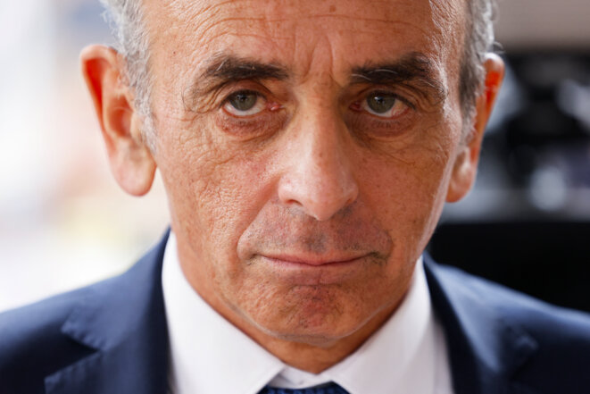 Zemmour fait sa rentrée dans une ambiance groupusculaire