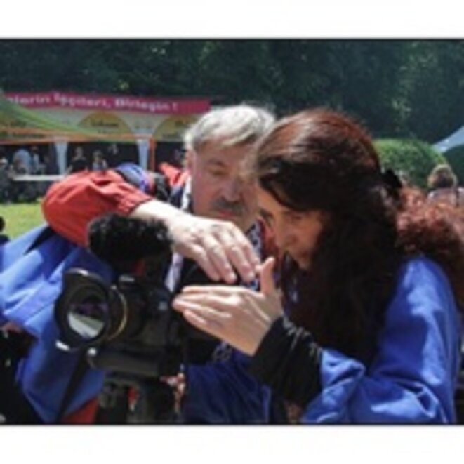 Deux vies pour l'Algérie et tous les damnés de la terre, merci aux spectateurs/trices