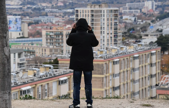 Quand le fait divers occulte l’urgence sociale