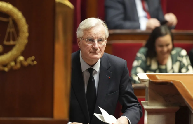 Barnier vacille sous la pression de Marine Le Pen