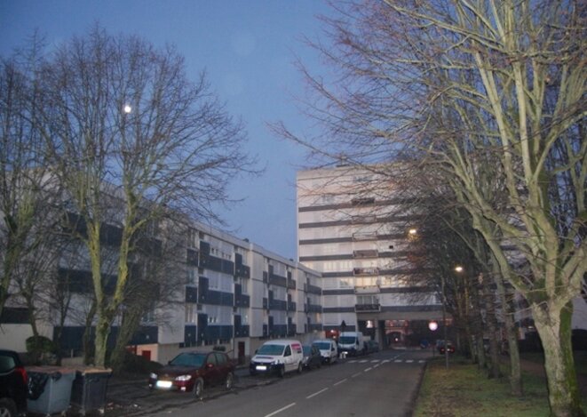 Blues ensoleillé, joie sous la pluie.