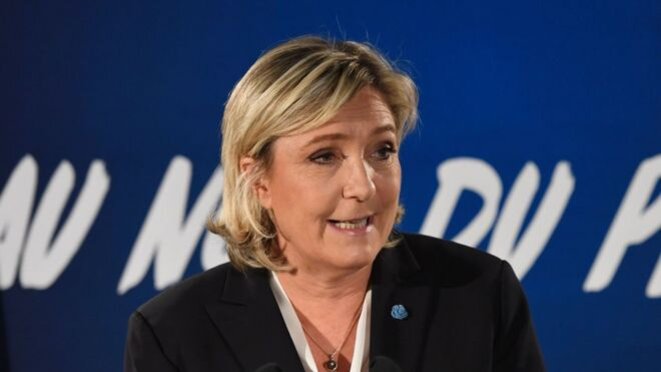 Programme politique Z – et C - Après que Le Pen ait pris le contrôle du N