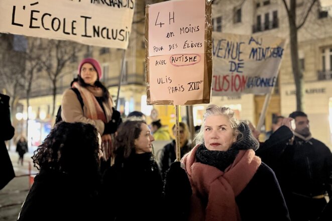 Les élèves étrangers ou porteurs de handicap vont perdre des heures de classe à Paris