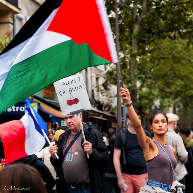 Sous les drapeaux la République