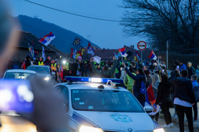 Trois jours aux côtés des manifestant·es serbes