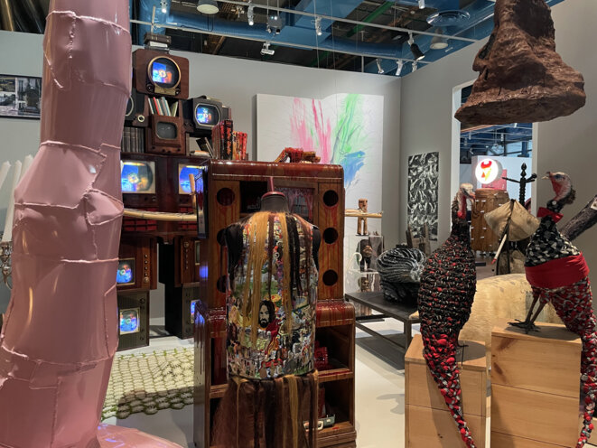 Énormément bizarre + Paris Noir