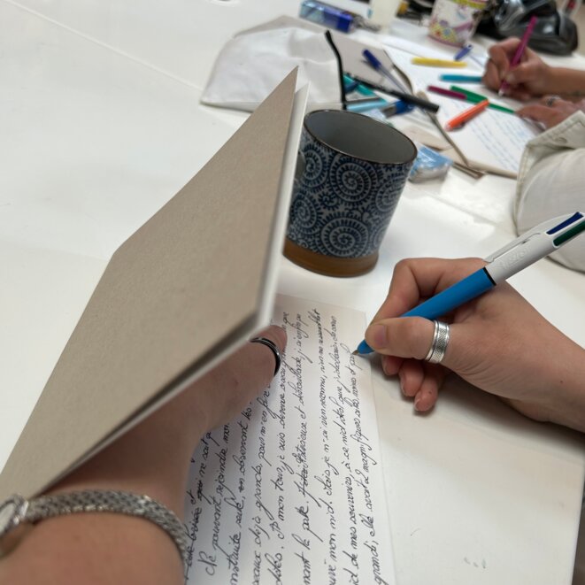 « Un coup de vent m’a fait perdre l’équilibre et je suis tombée »