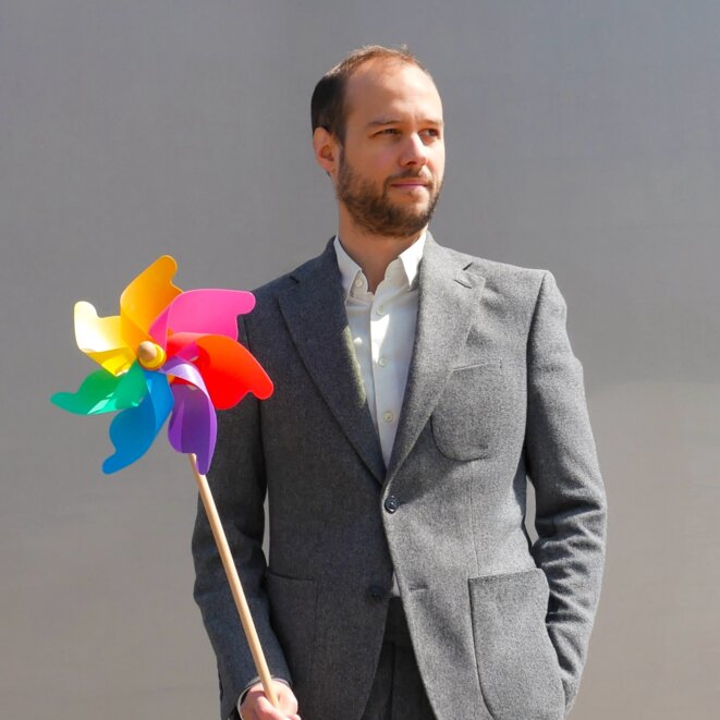 Ugo Bernar, artiste du signe dynamique