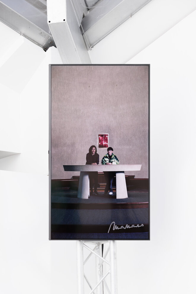 Carla Adra, la voix plurielle des mères