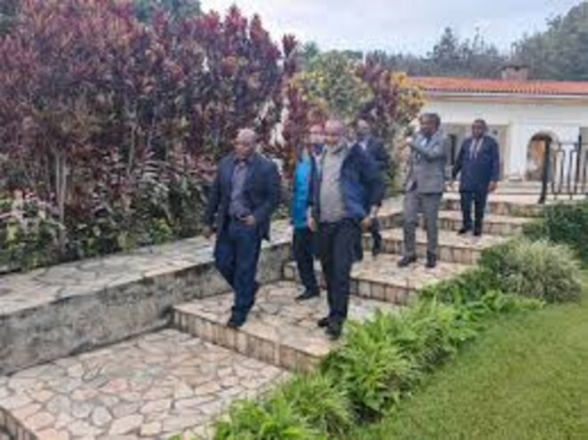 Entre Tshilombo et Kanambe, pour le court terme, le choix est facile à faire