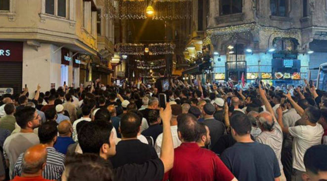 République de la peur : journalistes et dessinateurs sous les verrous