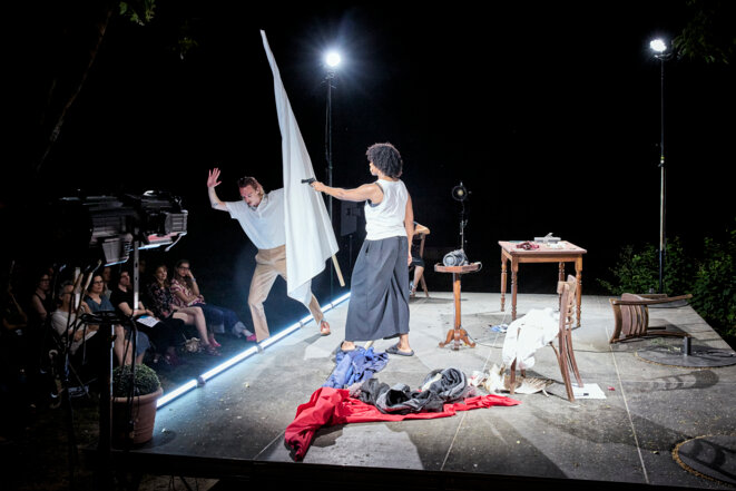 Les gargouilles  du château d’Aramon ont reçu « La lettre »