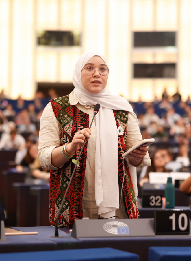 Hania Chalal.