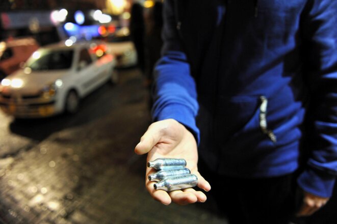 Face au protoxyde d’azote, l’aveuglement sécuritaire du gouvernement