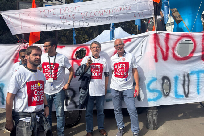 «On nous laisse à l’aveugle»: les salariés de SFR inquiets face au rachat