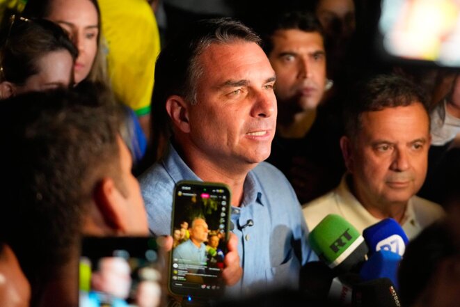 Présidentielle au Brésil: Lula en mauvaise posture face au fils Bolsonaro