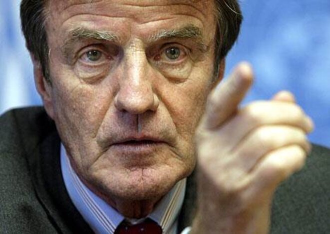 Bernard Kouchner © @ Bernard Kouchner © @