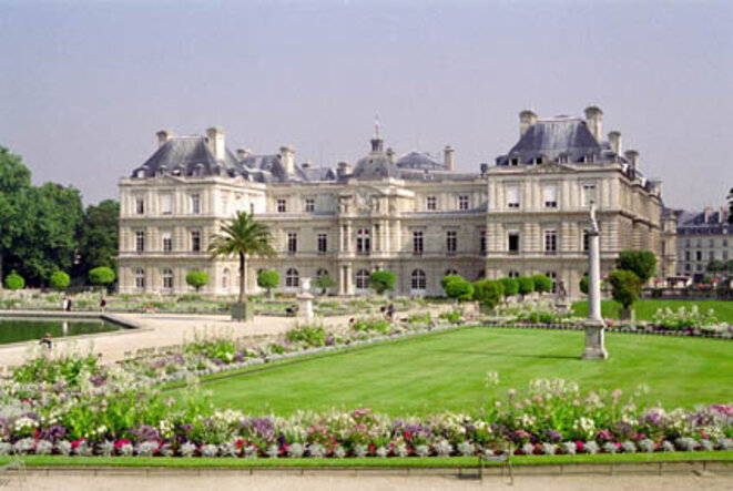 The senate from the Luxembourg Gardens. © d.r.