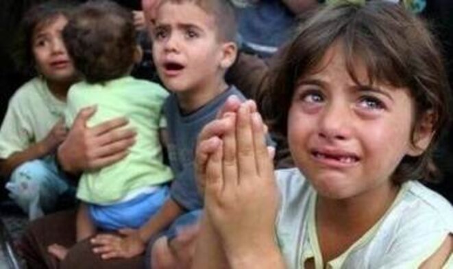 Enfants pleurants © Inconnu Enfants pleurants © Inconnu