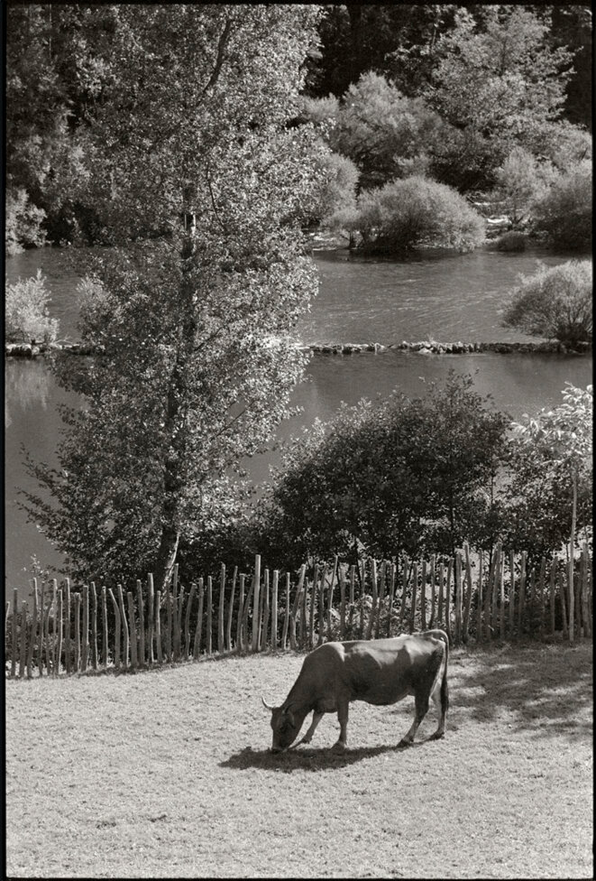 Conques - Aveyron -1972 © Gilles Walusinski Conques - Aveyron -1972 © Gilles Walusinski