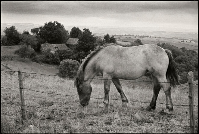 Conques - Aveyron -1972 © Gilles Walusinski Conques - Aveyron -1972 © Gilles Walusinski