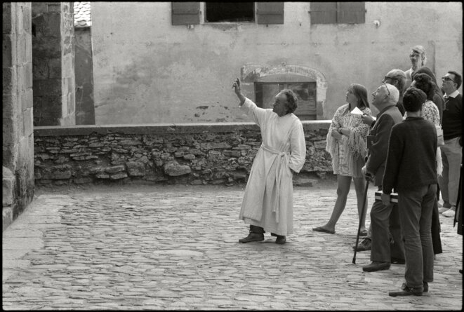 Conques - Aveyron -1972 © Gilles Walusinski Conques - Aveyron -1972 © Gilles Walusinski