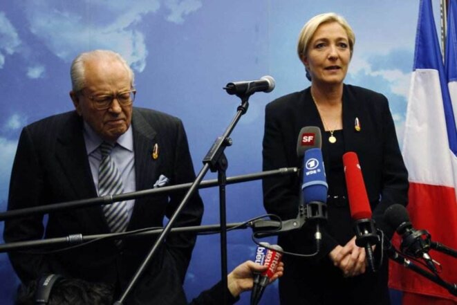 Le Pen père et fille © Reuters Le Pen père et fille © Reuters