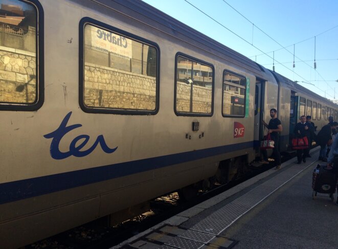 Un TER en gare de Toulon. © ES Un TER en gare de Toulon. © ES