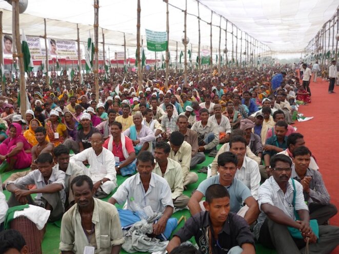 Meeting d'Ekta PArishad à Gwalior en octobre 2012, au départ de la grande marche "Jan Satyagraha" © Benjamin Joyeux Meeting d'Ekta PArishad à Gwalior en octobre 2012, au départ de la grande marche "Jan Satyagraha" © Benjamin Joyeux