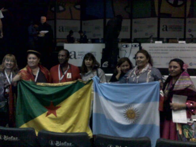 Por la descolonizacion de Malvinas y Guayana. (La Mañana de Cordobà).