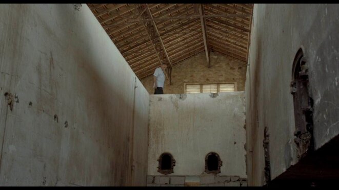 El Hadi dans la ferme des âmes errantes © Damien Ounouri / Kafard Films 2012 El Hadi dans la ferme des âmes errantes © Damien Ounouri / Kafard Films 2012