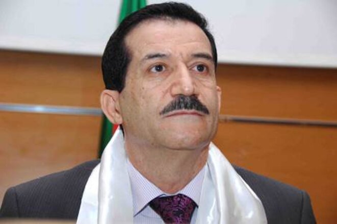 Amar Ghoul, à l'époque ministre des travaux publics, aujourd'hui ministre des transports. © (dr) Amar Ghoul, à l'époque ministre des travaux publics, aujourd'hui ministre des transports. © (dr)