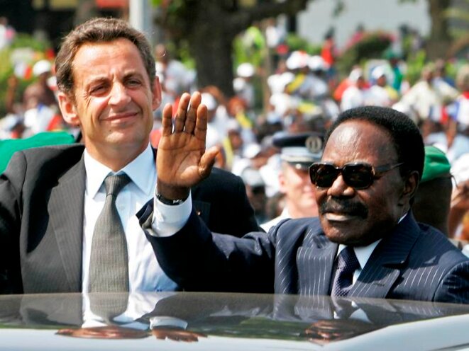 Nicolas Sarkozy et Omar Bongo. © (dr) Nicolas Sarkozy et Omar Bongo. © (dr)