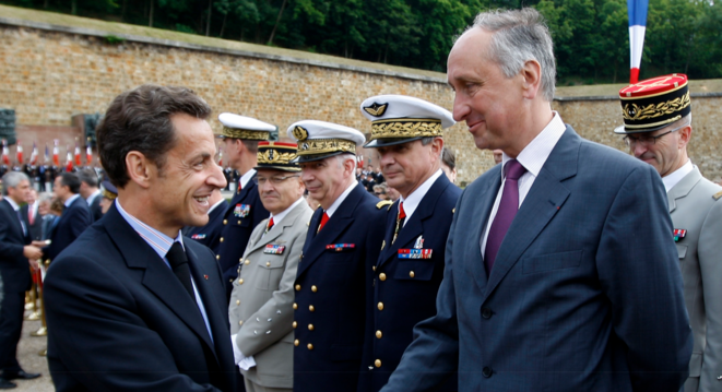 Nicolas Sarkozy et Philippe Courroye. © Reuters Nicolas Sarkozy et Philippe Courroye. © Reuters