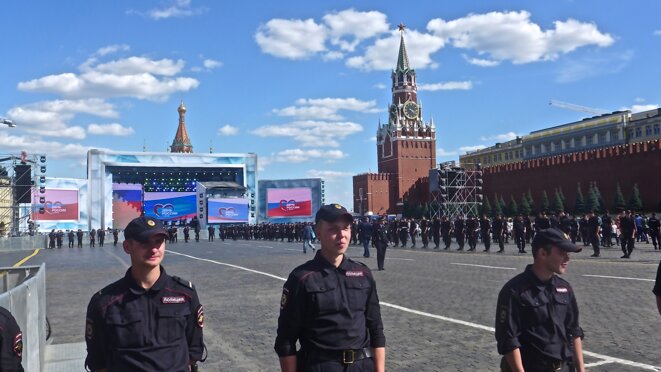 S praznikom. 12 juin : Fête de la Russie