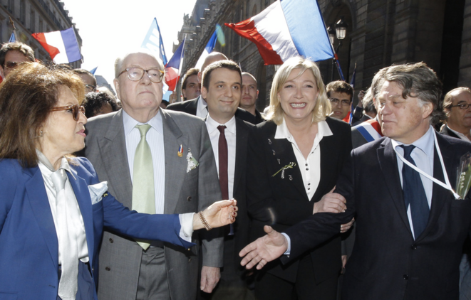 Au défilé du 1er-mai du FN, en 2012. © Reuters Au défilé du 1er-mai du FN, en 2012. © Reuters