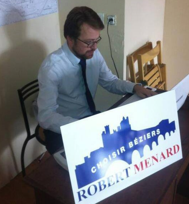 Arnaud Naudin participant à la campagne de Robert Ménard, en septembre 2013. © Facebook d'Arnaud Naudin. Arnaud Naudin participant à la campagne de Robert Ménard, en septembre 2013. © Facebook d'Arnaud Naudin.