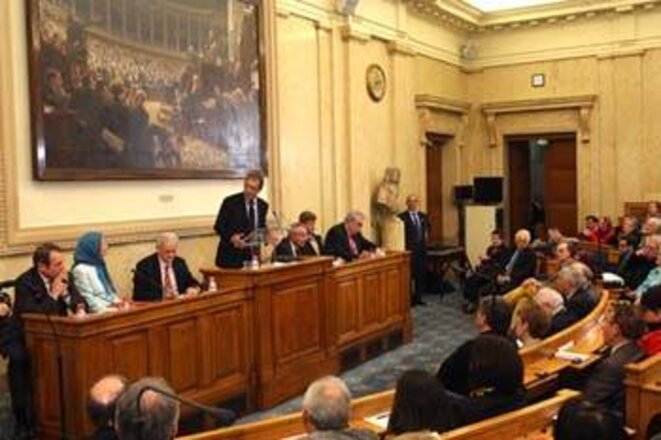 A la salle Colbert de l'AN, "défendre le changement de régime en Iran" A la salle Colbert de l'AN, "défendre le changement de régime en Iran"
