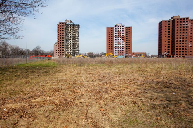 La ville n'a pas attendu que la faillite finance les démolitions, de nombreuses déconstructions sont déjà en cours. © Nastasia Peteuil La ville n'a pas attendu que la faillite finance les démolitions, de nombreuses déconstructions sont déjà en cours. © Nastasia Peteuil