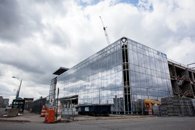 La ville n'est cependant pas au point mort: l'université Wayne State construits un nouveau laboratoire. © Nastasia Peteuil La ville n'est cependant pas au point mort: l'université Wayne State construits un nouveau laboratoire. © Nastasia Peteuil