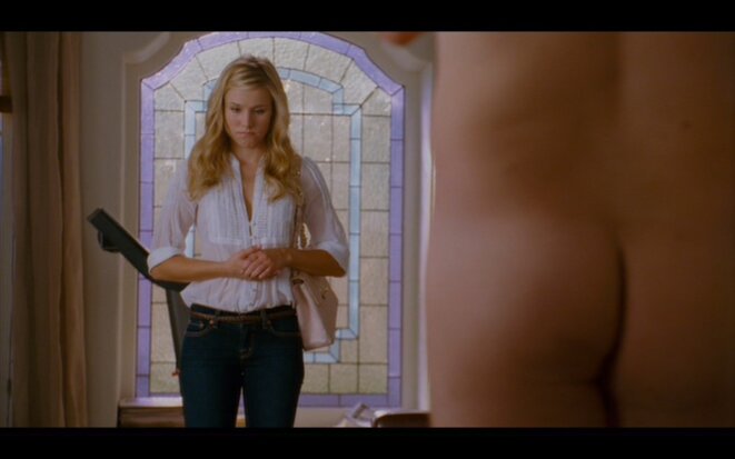 Kristen Bell et les fesses de Jason Segel dans « Forgetting Sarah Marshall / Sans Sarah rien ne va ! », Nicholas Stoller, 2008. Kristen Bell et les fesses de Jason Segel dans « Forgetting Sarah Marshall / Sans Sarah rien ne va ! », Nicholas Stoller, 2008.