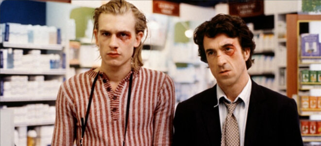 Guillaume Depardieu et François Cluzet dans « Les Apprentis », Pierre Salvadori, 1995. Guillaume Depardieu et François Cluzet dans « Les Apprentis », Pierre Salvadori, 1995.