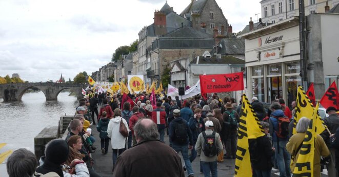 Laval, 13 oct. 2012, manifestation anti-nucléaire © j-c l Laval, 13 oct. 2012, manifestation anti-nucléaire © j-c l