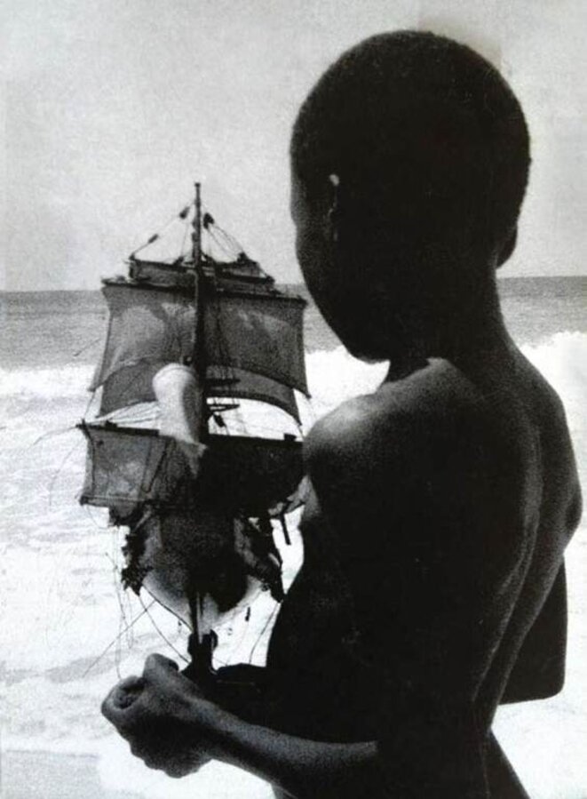 Fred Koening, "sur le tournage de L'Arbre de la Liberté de Maksaens", 2004. Fred Koening, "sur le tournage de L'Arbre de la Liberté de Maksaens", 2004.