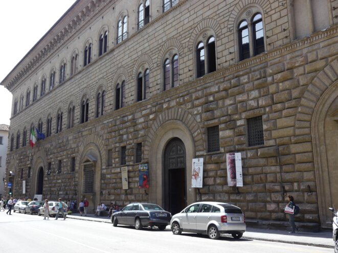 Le siège de la province de Florence, ancienne résidence des Médicis : le premier poste de Matteo Renzi © Amélie Poinssot Le siège de la province de Florence, ancienne résidence des Médicis : le premier poste de Matteo Renzi © Amélie Poinssot