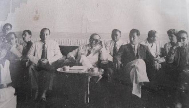 Hocine Aït Ahmed à la conférence de Bandung, en 1955. Hocine Aït Ahmed à la conférence de Bandung, en 1955.