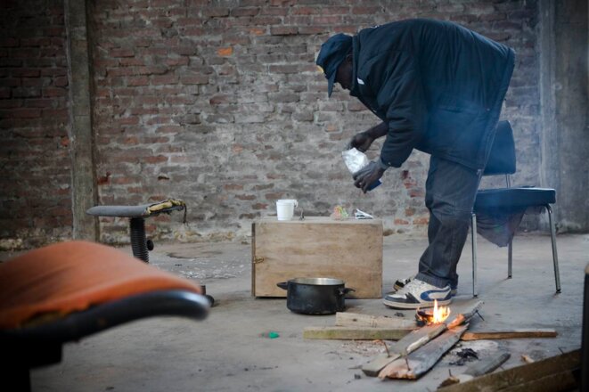 Dans un squat de Calais. © Marion Osmont Dans un squat de Calais. © Marion Osmont